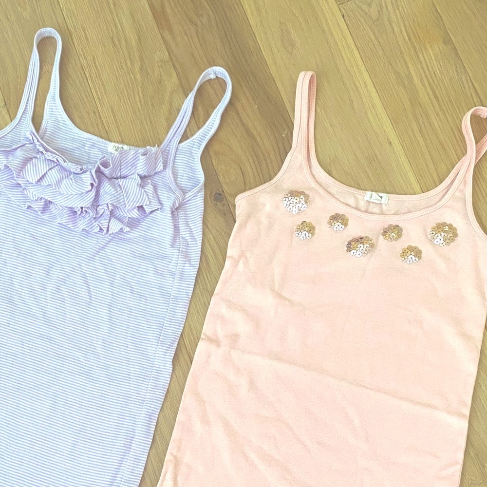 2 XS JCREW TANKS